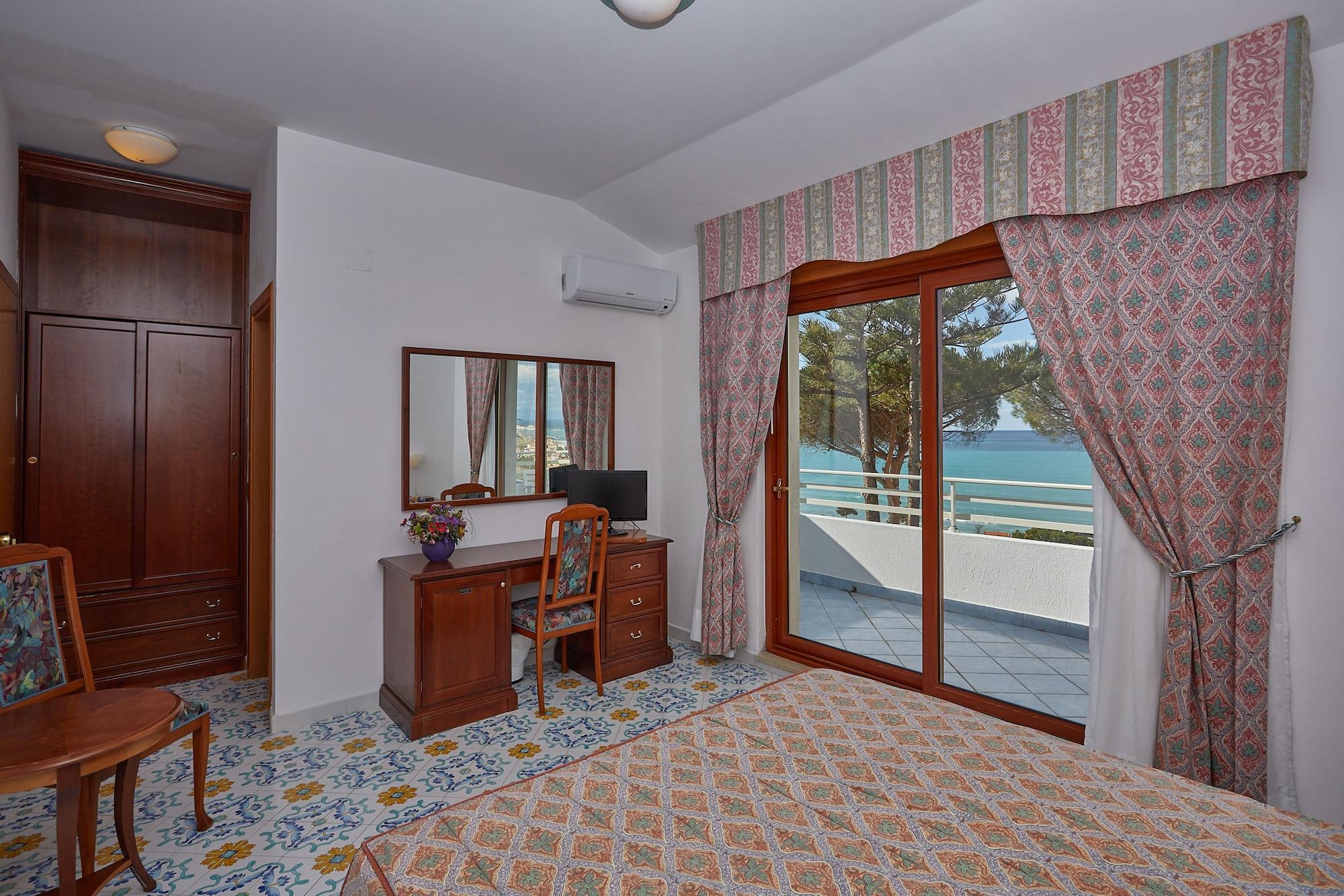 Club Residence La Castellana Belvedere Marittimo Bagian luar foto