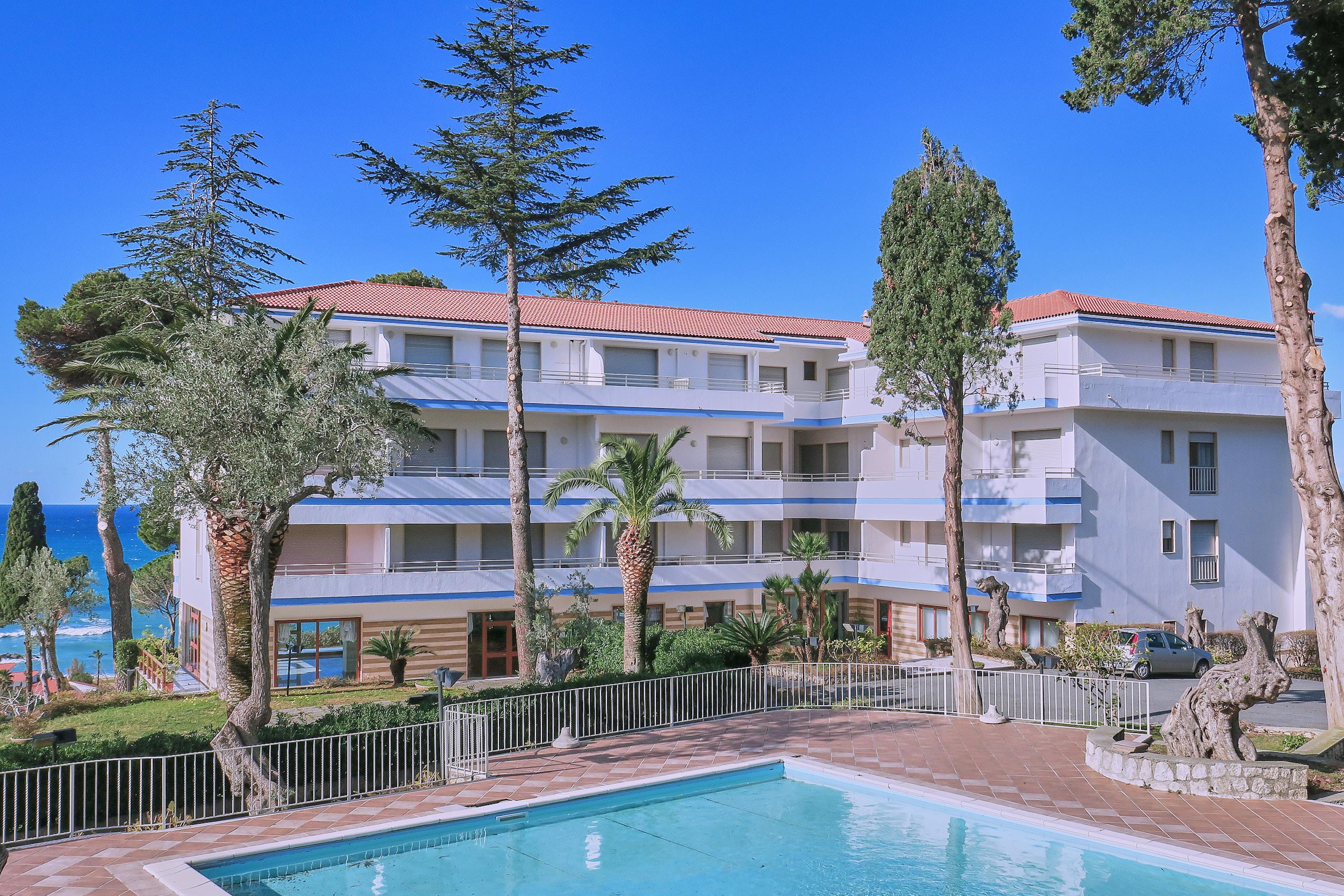 Club Residence La Castellana Belvedere Marittimo Bagian luar foto