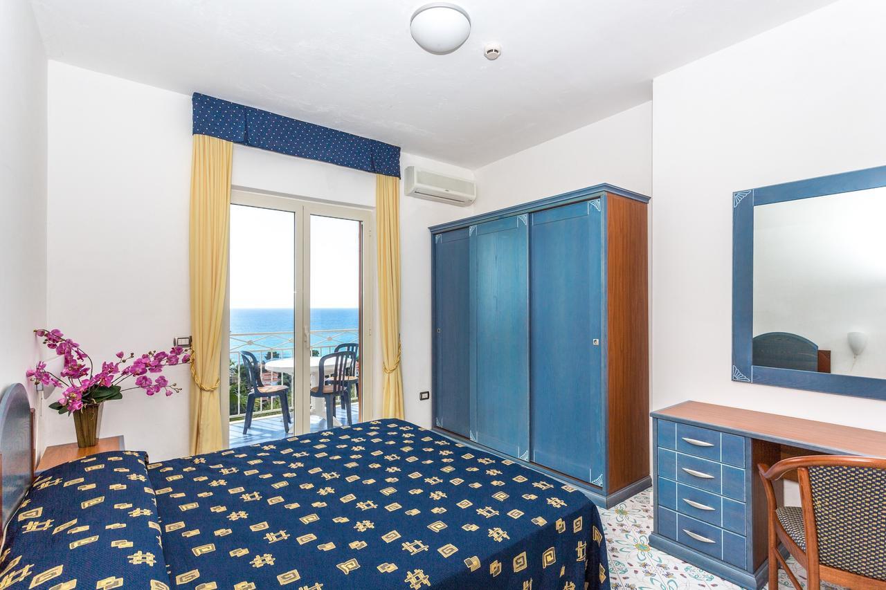 Club Residence La Castellana Belvedere Marittimo Bagian luar foto